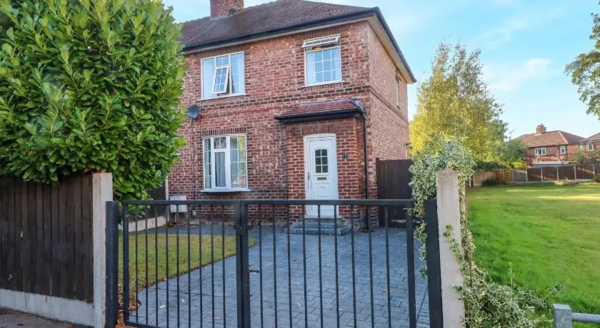 Ash House - Image 1