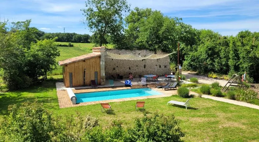 Gîte campagne famille 15 pers Piscine chauffée Jeux enfants Pétanque - Image 1