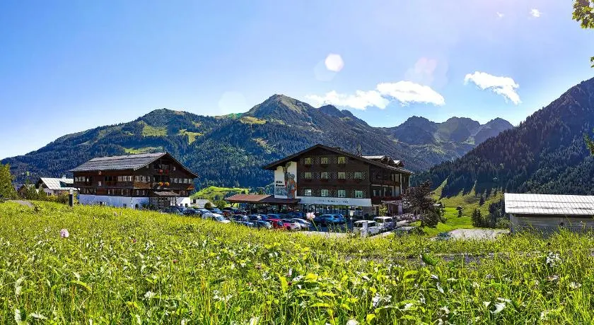 Hotel Alte Krone - Image 1