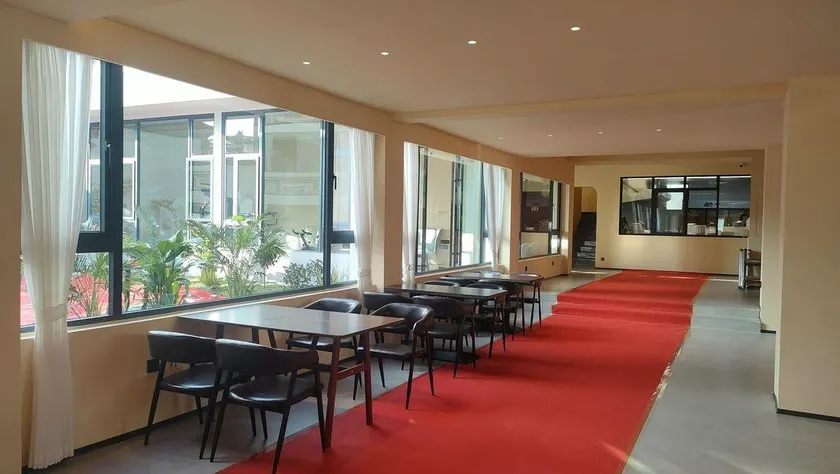 Dali Anhao Hotel - Image 1