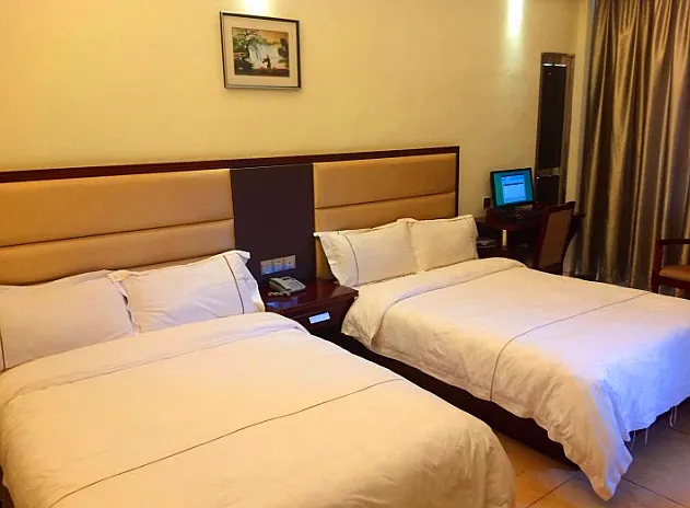 Jinghua Business Hotel - Image 1