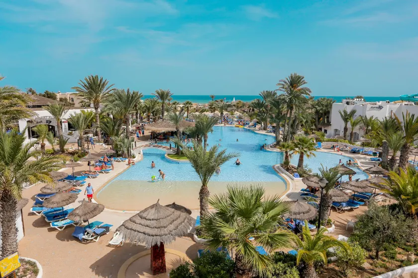 Hôtel Fiesta Beach - Image 1