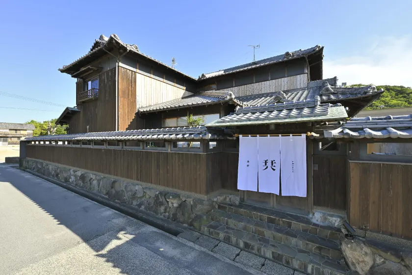 島宿栞 - Image 1
