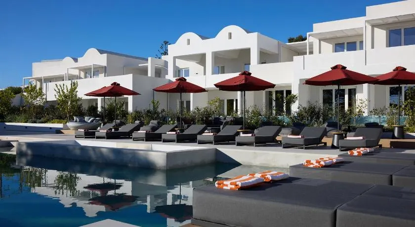 Santorini Heart Hotel & Spa - Image 1