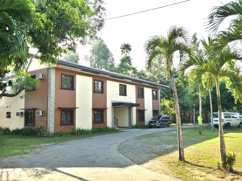 La Vista Inland Resort - Image 1