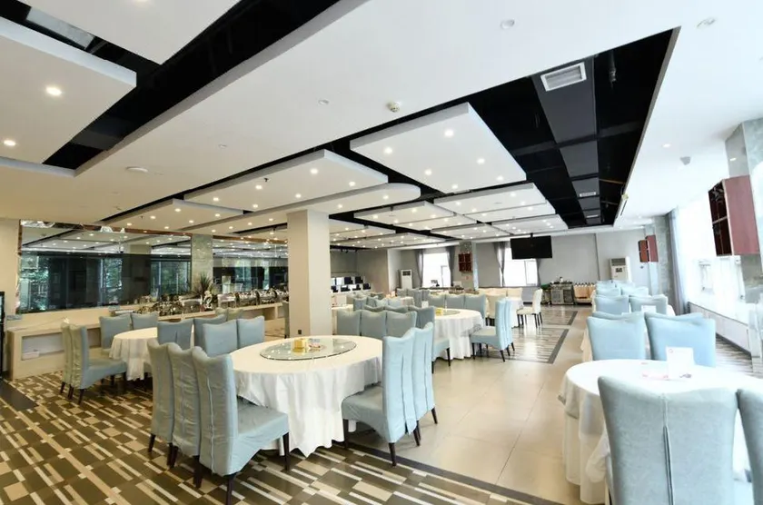 Joyce Hotel - Image 1