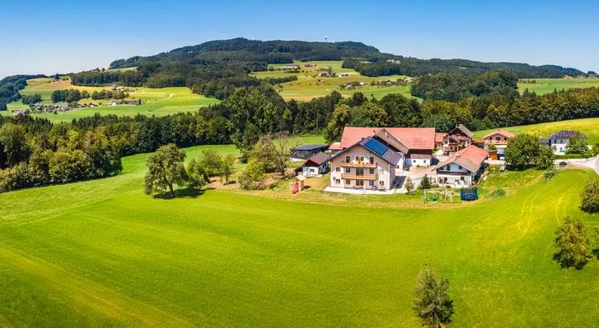 Schönbergbauer - Image 1
