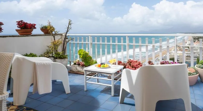 Casa Celeste Sperlongaresort - Image 1