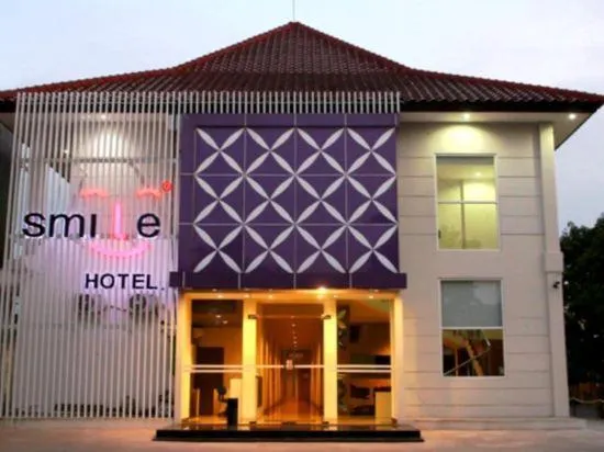 Smile Hotel - Image 1