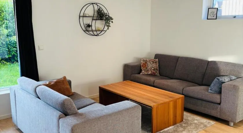 Modern Family Apartment near Aalesund - Image 1