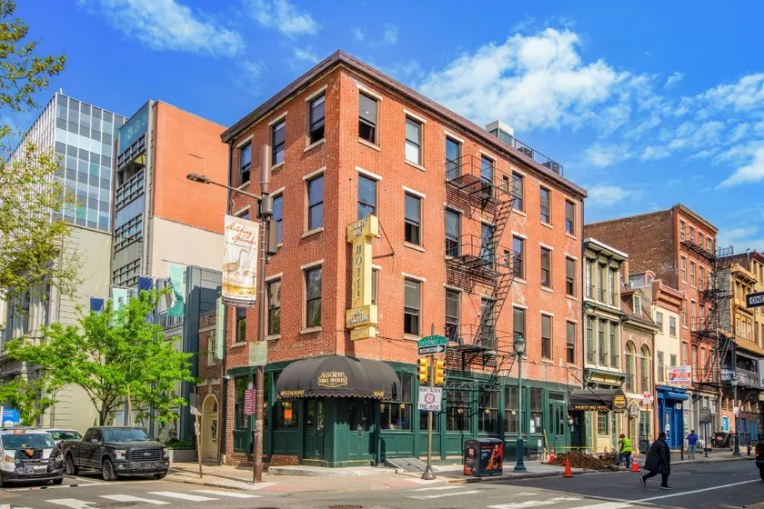 Society Hill Hotel - Image 1