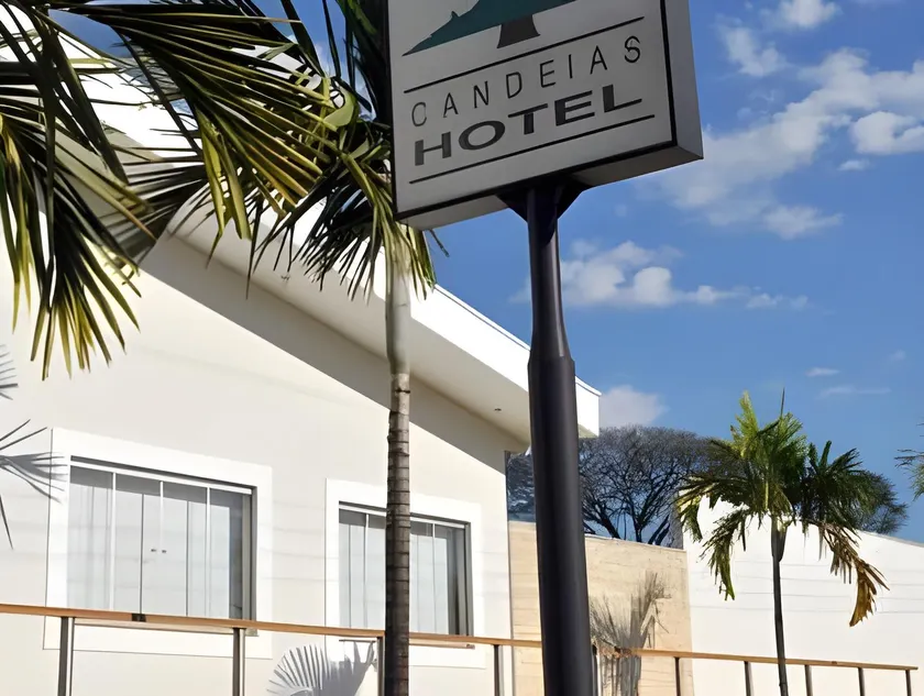 Candeias Hotel - Image 1