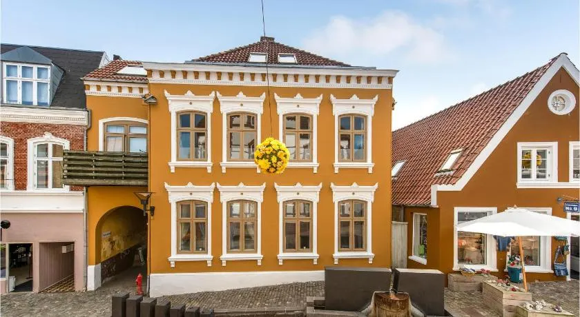 Beautiful Apartment In Aabenraa - Image 1