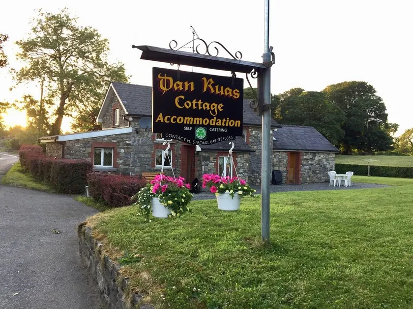 Dan Rua's Cottage - Image 1