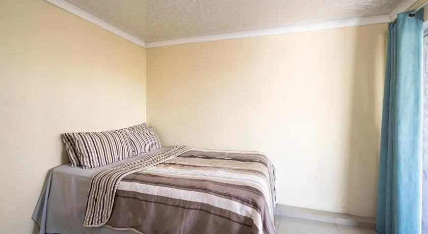 Hasate Guest House 10 Florence street Oakdale Belliville 7530 cape town south African - Image 1