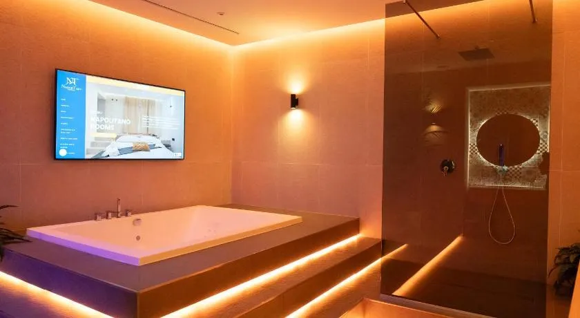 Napolitano Rooms - FLEGREA SPA - Image 1
