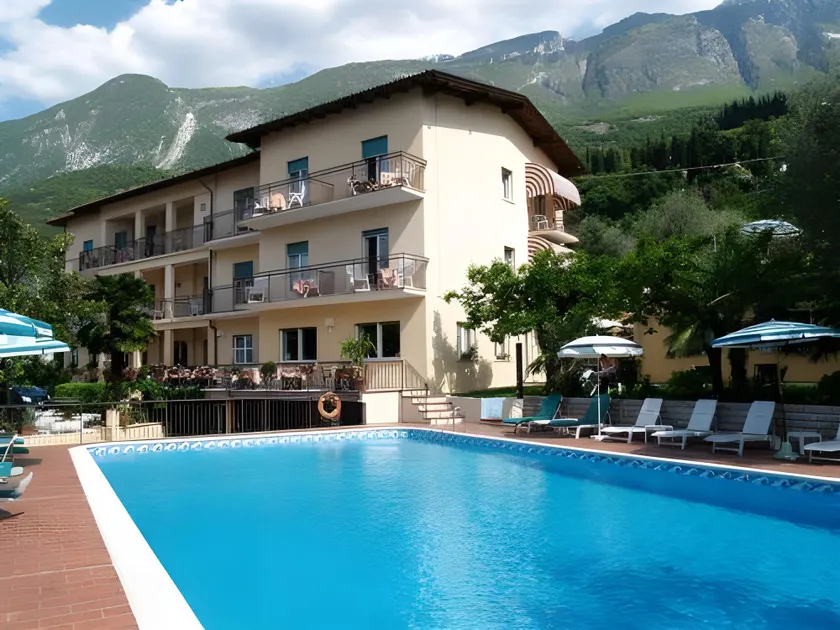 Hotel Casa Serena - Image 1