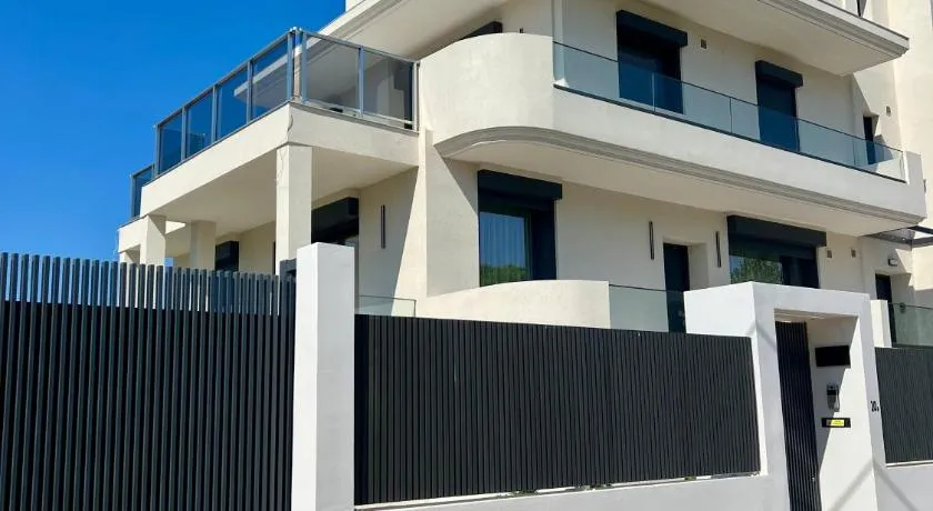 CasaMare Lagonisi Athens Riviera Luxury modern villas apartment's - Image 1