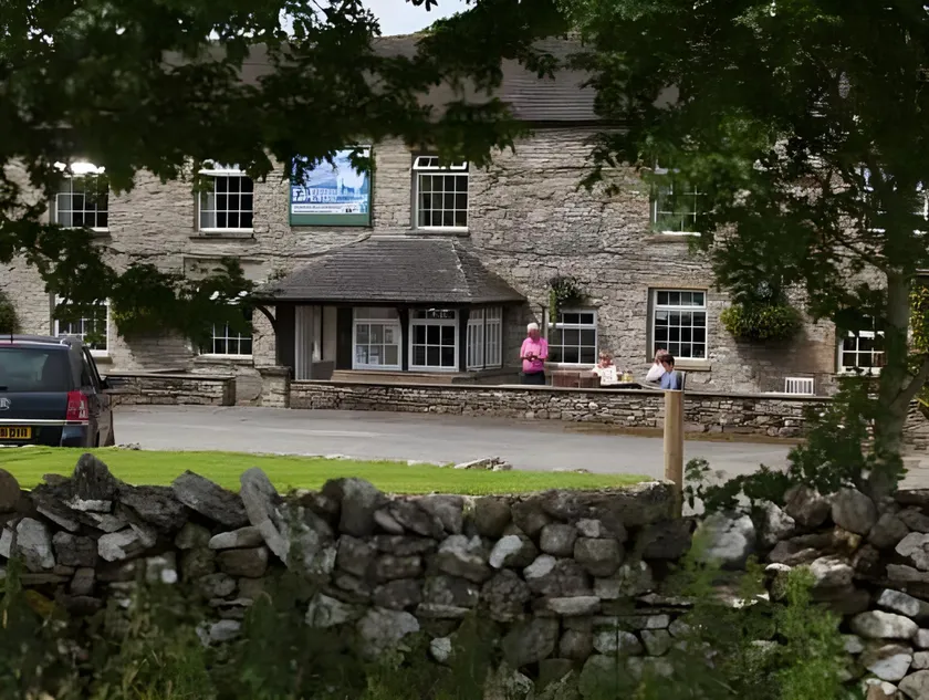 The Fat Lamb Country Inn and Nature Reserve - Image 1