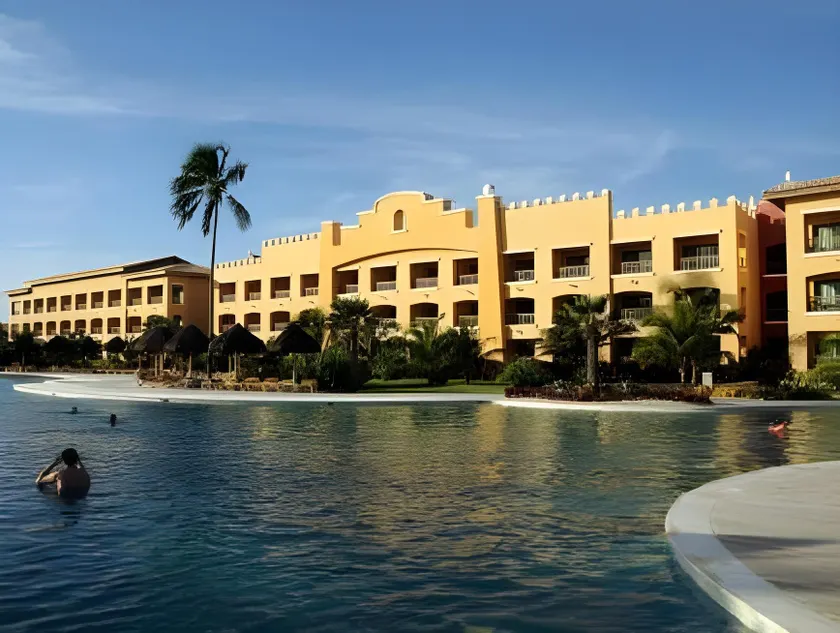 Iberostar Waves Bahia - All Inclusive - Image 1