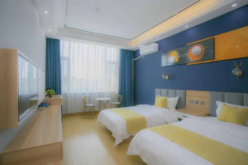Lanzhou equinox Flower Hotel - Image 1