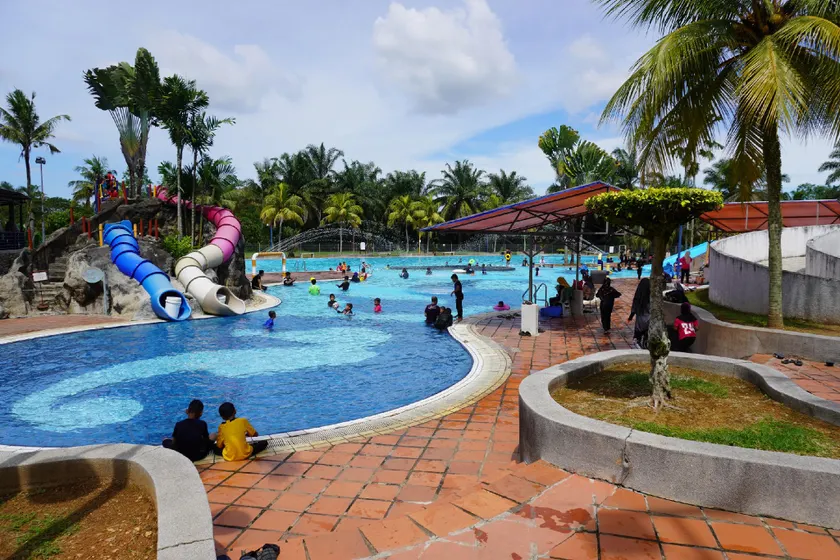 Bukit Beruntung Resort - Image 1
