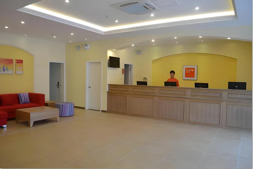Home Inn Baoding South 2nd Ring Changcheng Headquarters - Image 1