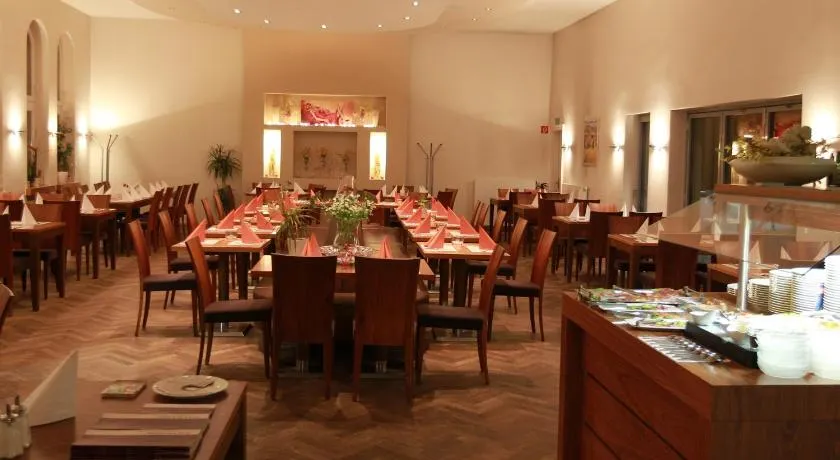 Hotel-Restaurant Entrada - Image 1