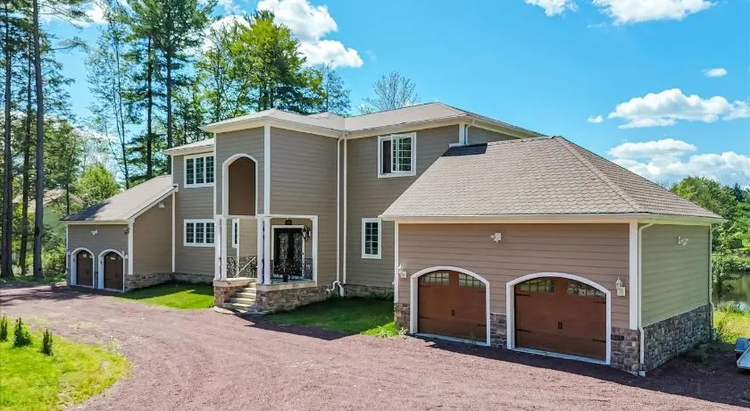 VIP Mansion Estate - Image 1