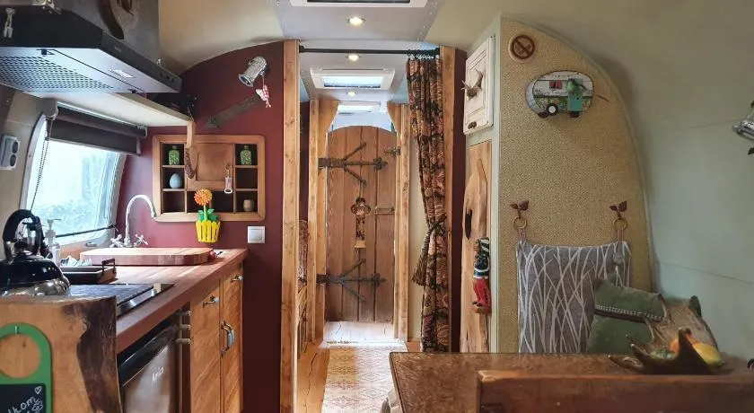 AirstreamNB - Image 1