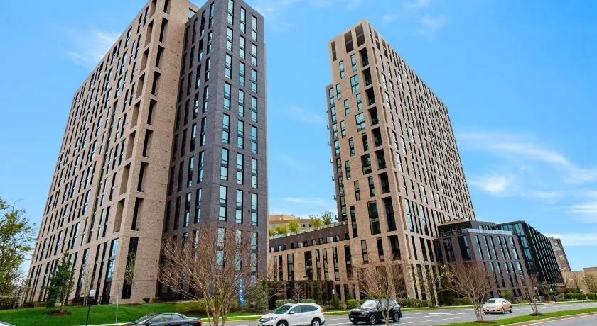 Global Luxury Suites at Reston Town Center - Image 1