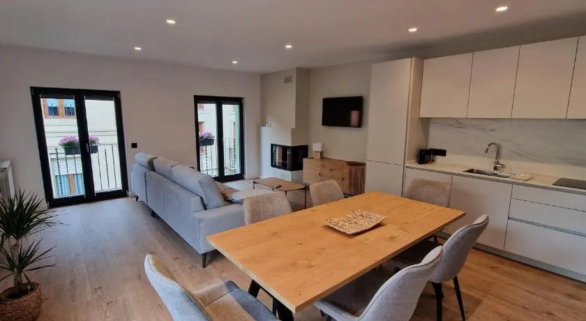 Apartaments El Trèvol - Image 1
