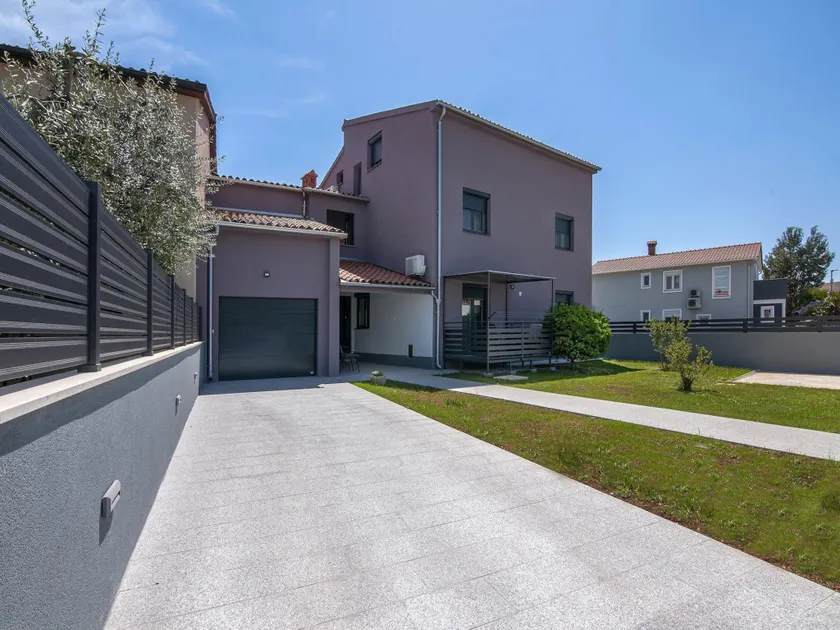 Apartment in Fazana near Rock Beach - Image 1