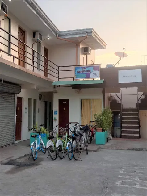 Rizzyfina commercial plaza - Image 1