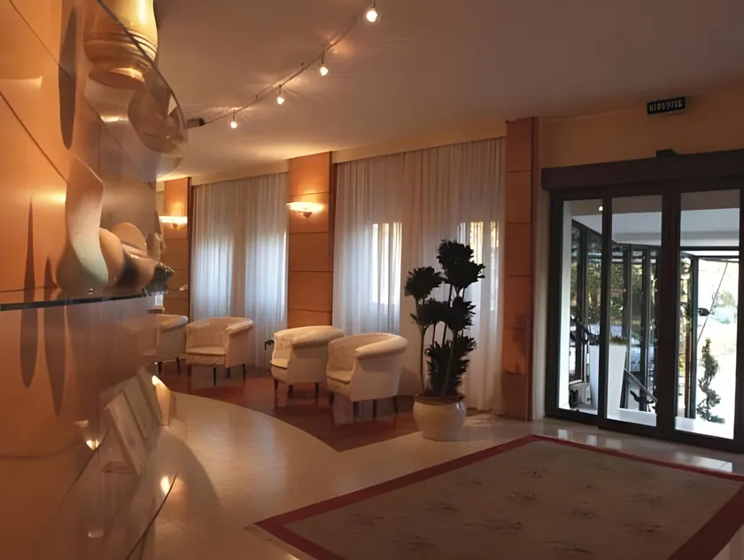 Hotel Globo - Image 1