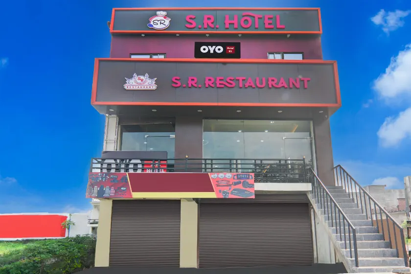 Hotel O SR Hotel and Restaurant - Image 1
