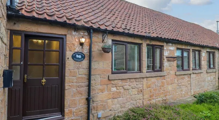 Magnolia Cottage - Image 1