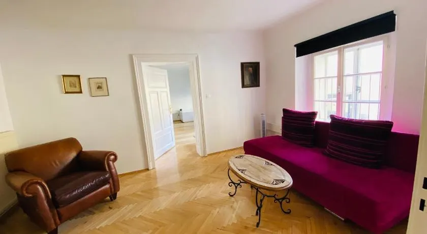 Wohnung, 3 Zimmer, eines davon Durchgangszimmer, ruhig, Graz Zentrum - Image 1