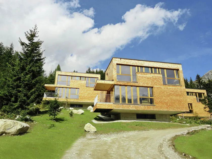 Welcoming Apartment with Infrared Sauna, Terrace, Garage - Image 1