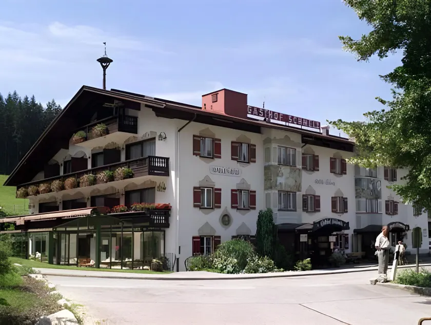Aktivhotel & Gasthof Schmelz Ihr familienfreundliches Urlaubs Hotel mit Wellness, Almsauna, Chiemgau Karte - Image 1