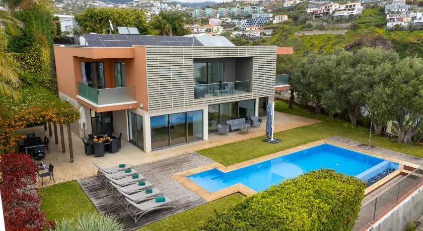 Villa Vitória - Ocean & Luxury Pool Escape by LS - Image 1