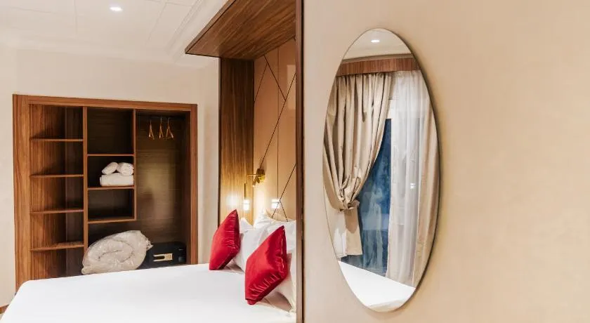 Hotel Charf - Image 1