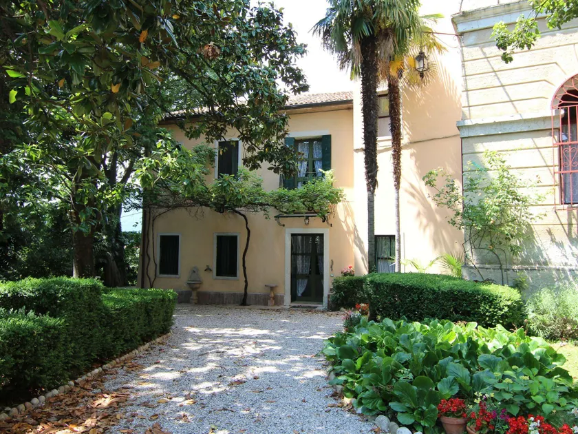 Cosy Holiday Home in Romano with Garden - Image 1