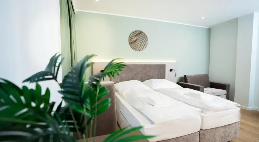 Living Inn am Schlosspark - Zentral, Parkplatz und Kitchenette - Image 1