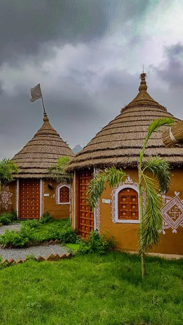 Ret Mahal Huts & Resort - Image 1