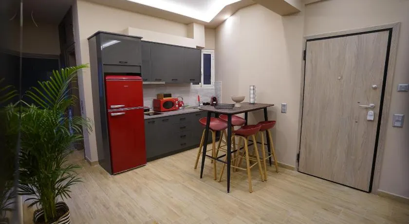 New Ventiri Suite 3, near Hilton, Athens Central, fully equipped - Image 1