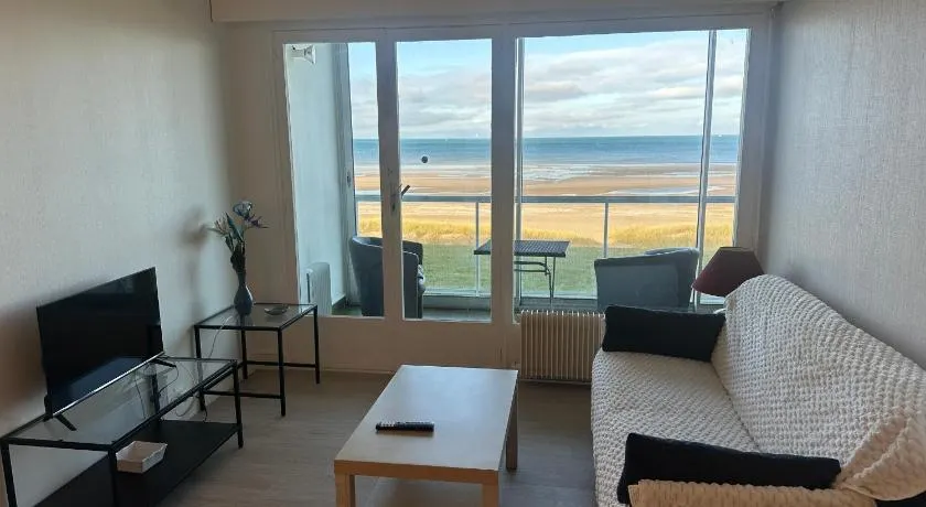 Appartement Varaville: Face à la mer avec loggia et parking privé, 4 pers. - FR-1-487-306 - Image 1