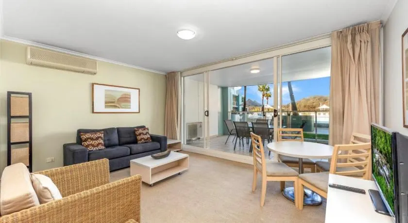 Pool Delight - Ettalong Beach Resort - Image 1