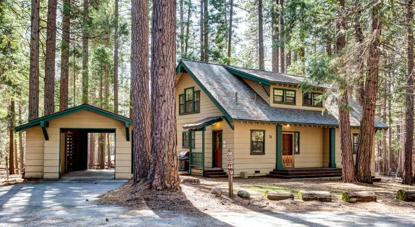 1A Wawona Retreat - Image 1
