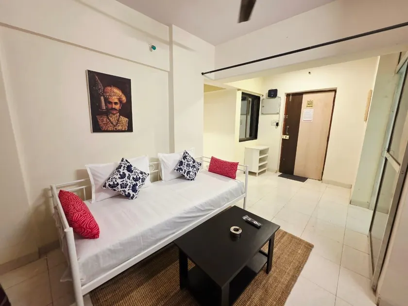 2BHK Service Apartment In Dadar - Image 1